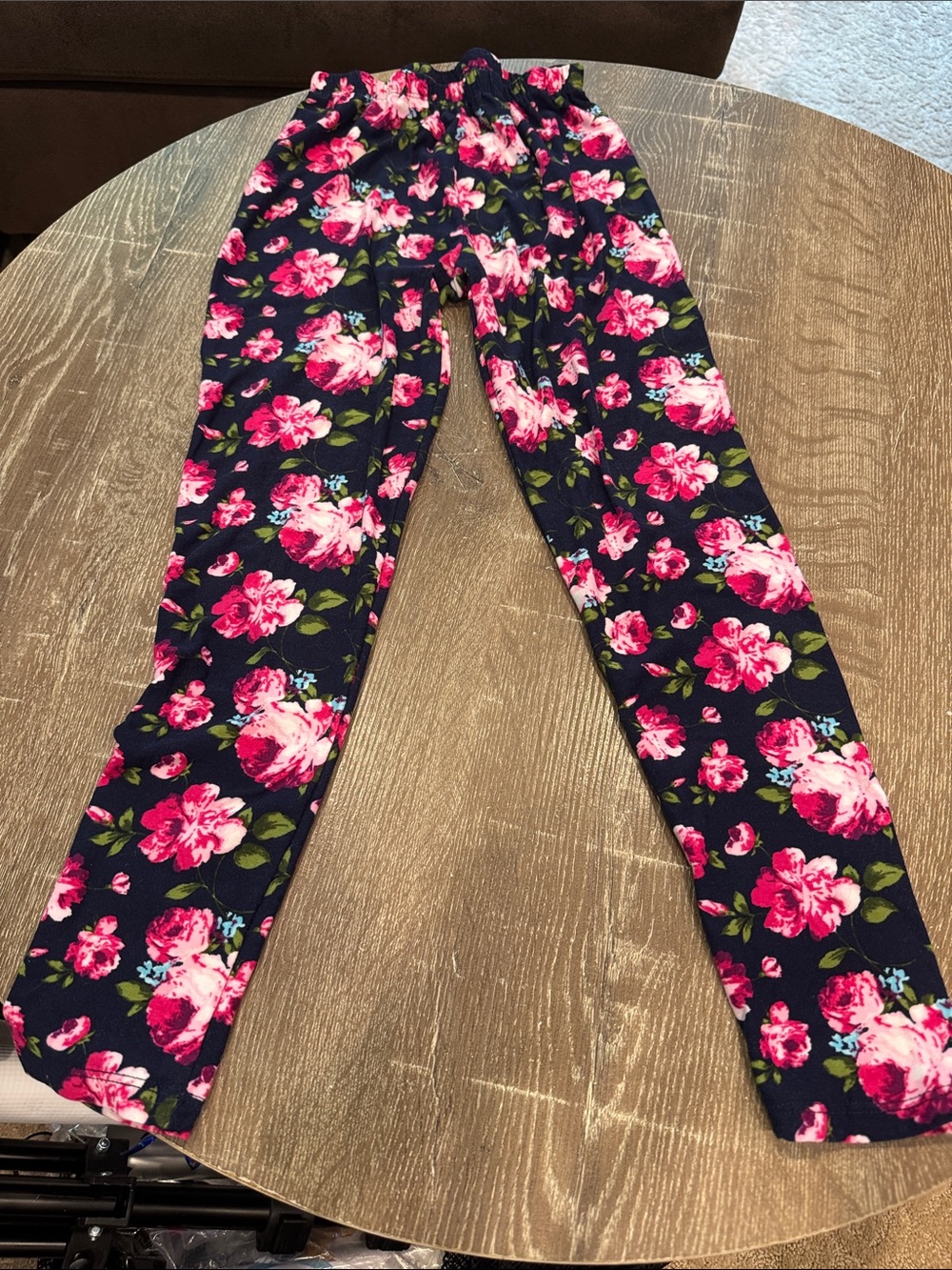 dELiA*s Navy Leggings with Pink Floral Print